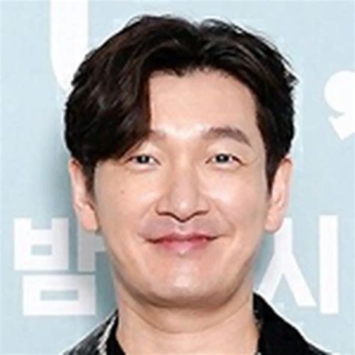 Cho Seung-woo in April 2018