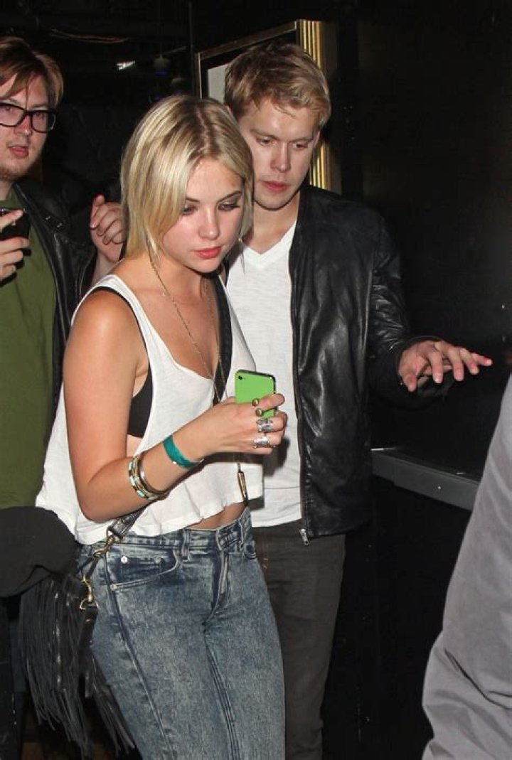 Chord Overstreet and Ashley Benson