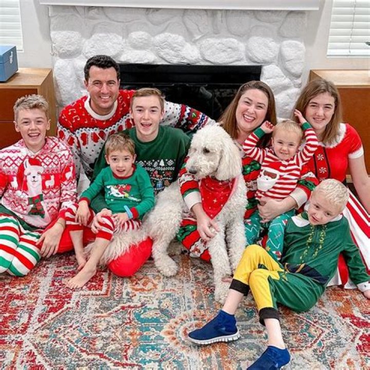 Chris Ballinger with his family as seen in November 2019