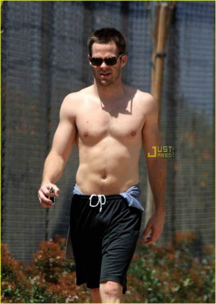 Chris Pine shirtless body