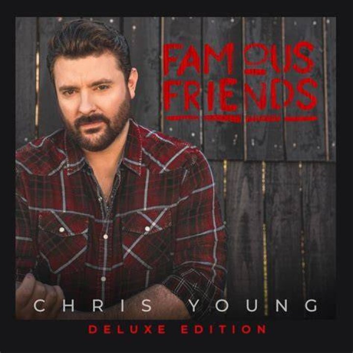 Chris Young with friends on a yacht in June 2022