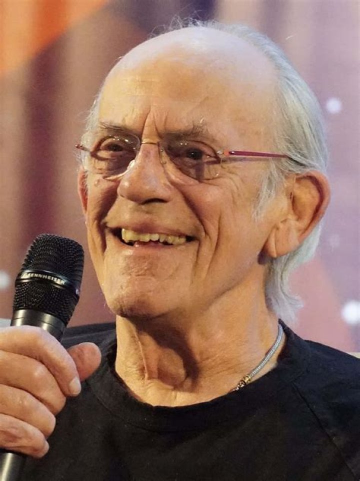 Christopher Lloyd speaking at the 2015 Phoenix Comicon