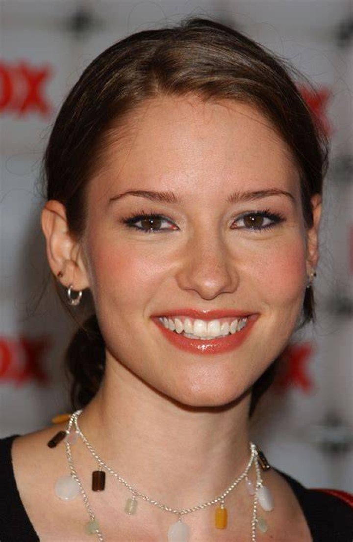 Chyler Leigh smiling in a selfie taken in November 2017