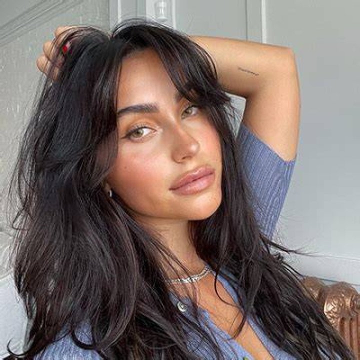 Claudia Tihan in an Instagram selfie as seen in December 2018