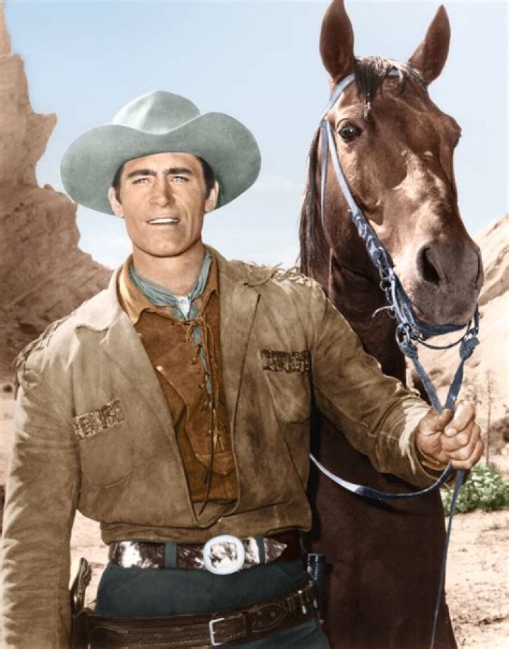 Clint Walker in a still as Cheyenne from the television show of the same name in 1960