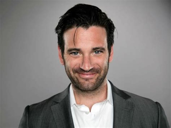 Colin Donnell face closeup