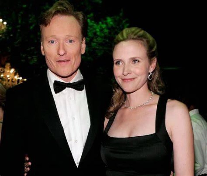Conan O’Brien and Ann 'Liza' Powel at the Vanity Fair Oscar Party Hosted By Graydon Carter in February 2016