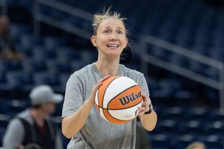 Courtney Vandersloot as seen in an Instagram Post in December 2016