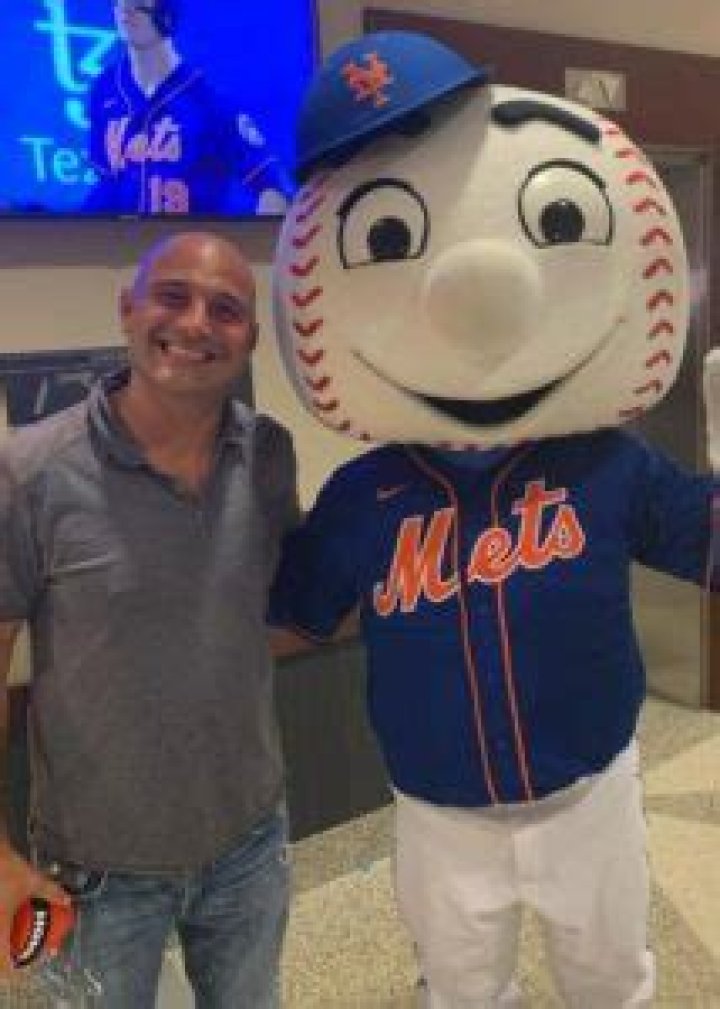 Craig Carton as seen in a picture with former football player Ricky Williams in December 2022