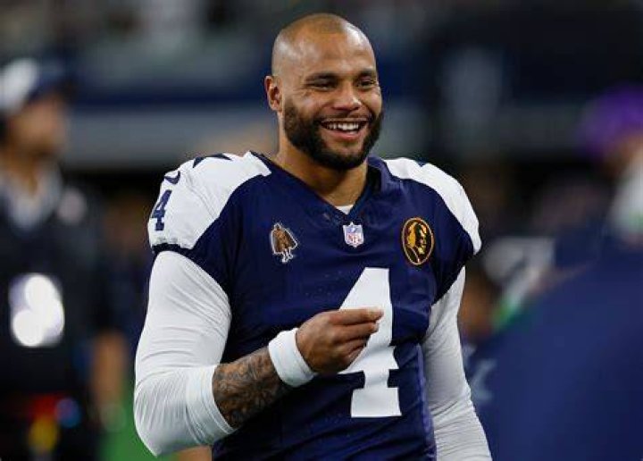 Dak Prescott at the NFL match between Dallas Cowboys and Baltimore Ravens in November 2016