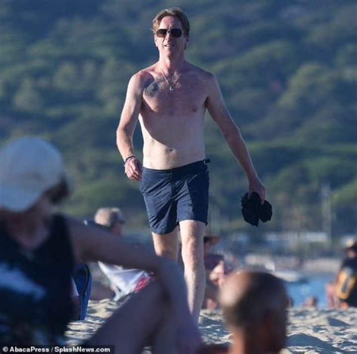 Damian Lewis shirt off
