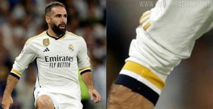 Dani Carvajal pulled up his shirt after a missed attempt during a match between Real Madrid and Real Sociedad on January 31, 2015