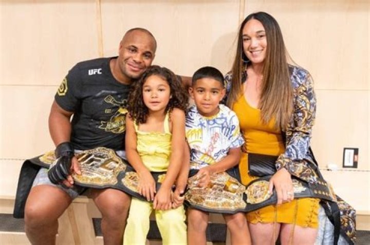Daniel Cormier with his family in July 2018