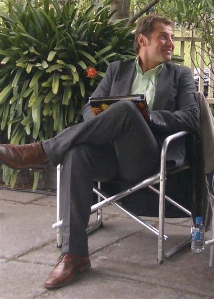 Daniel MacPherson snapped on location for 'City Homicide' in 2008