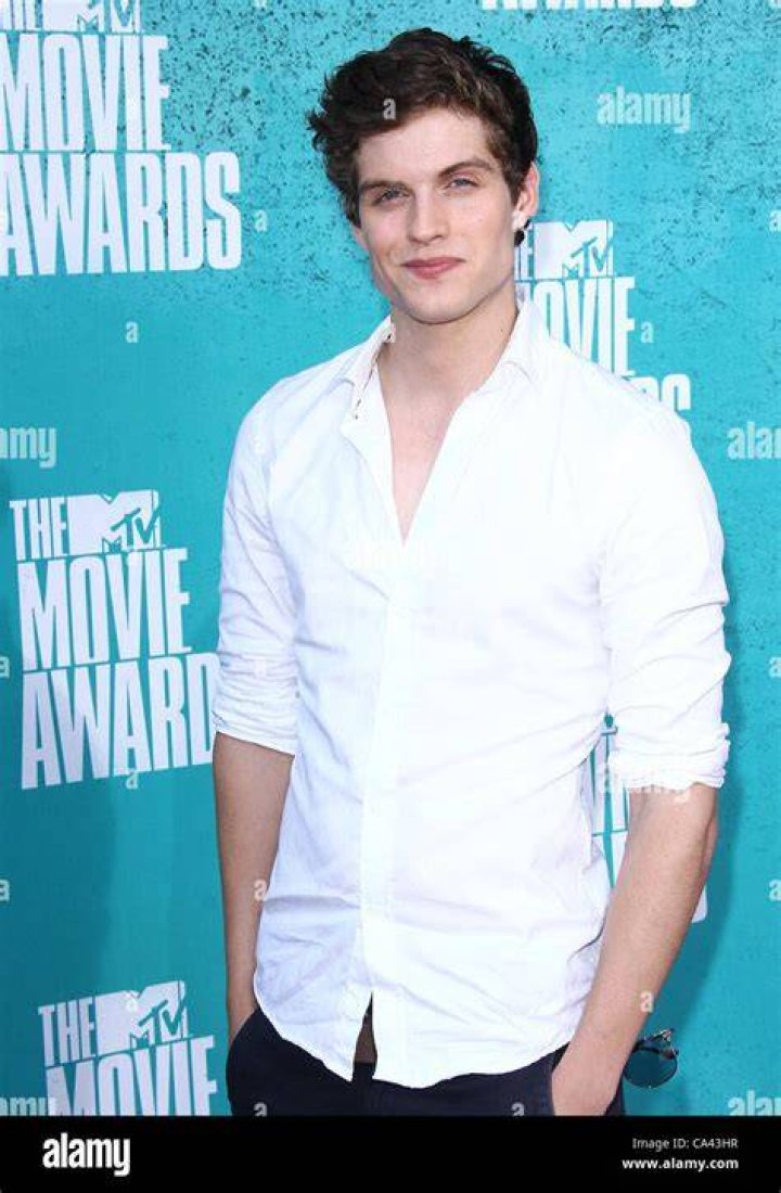 Daniel Sharman at 2012 MTV Movie Awards.