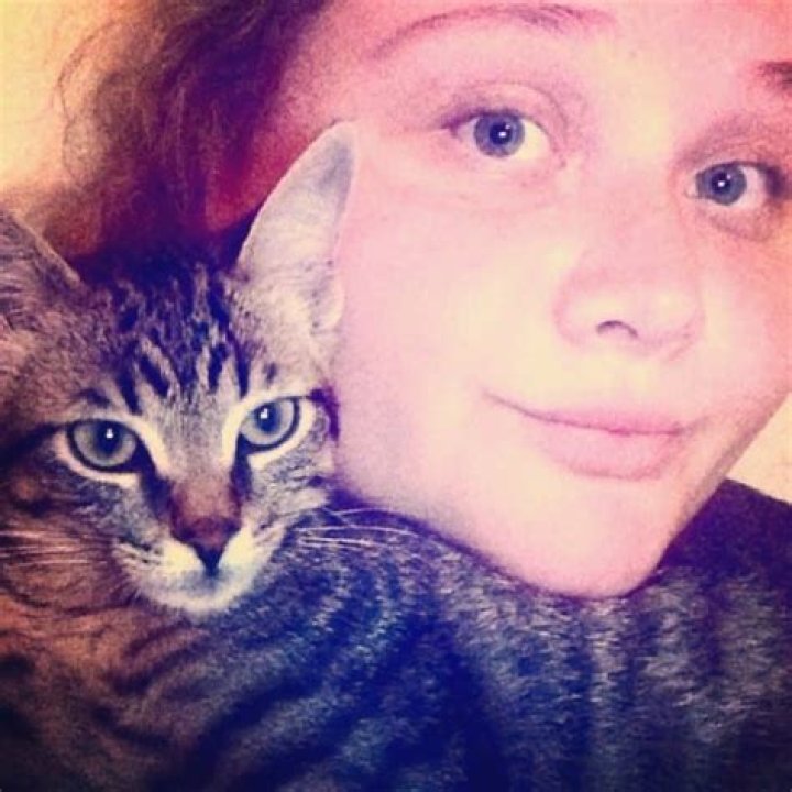 Danielle Macdonald with her cat as seen in June 2015