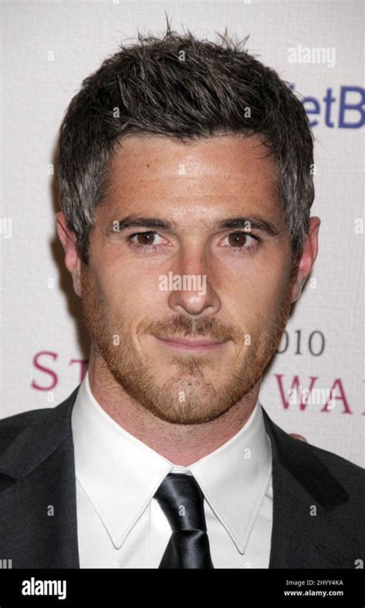 Dave Annable in 2010
