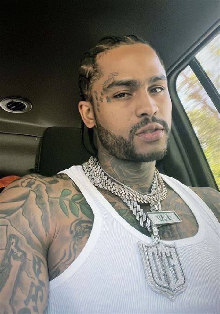 Dave East in a selfie with his daughter in April 2018