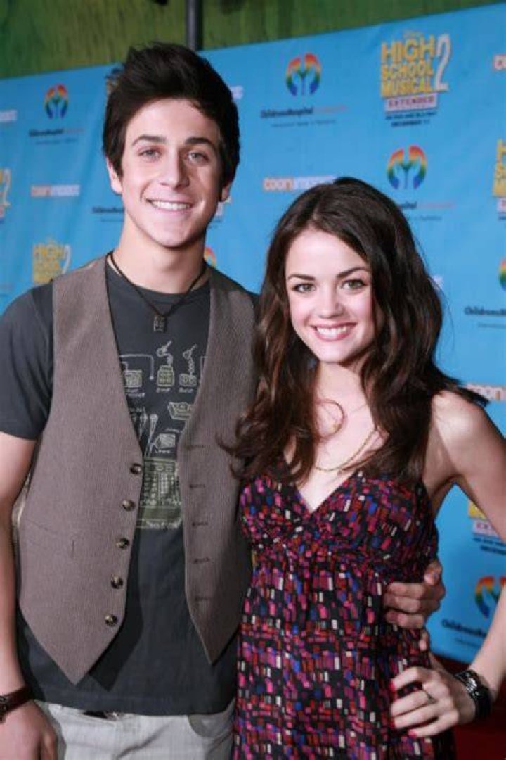 David Henrie and Lucy Hale