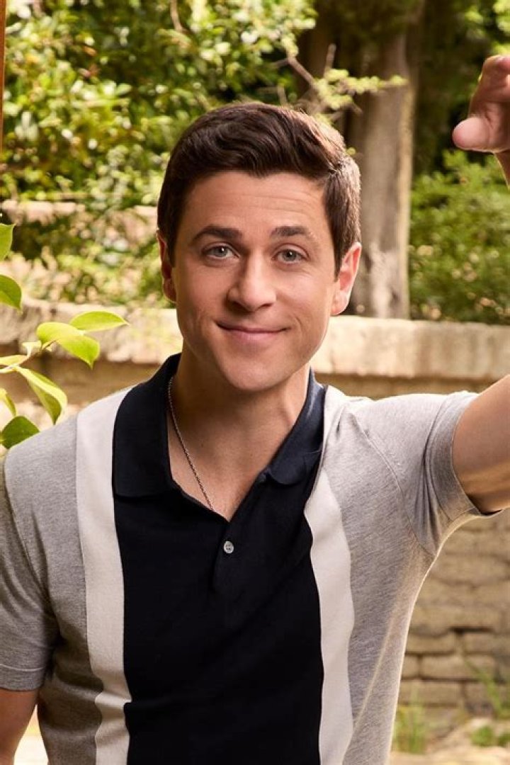 David Henrie height