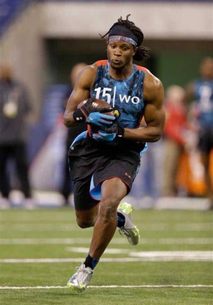 DeAndre Hopkins&rsquo; muscular body could not be totally seen in this picture, but his &ldquo;guns&rdquo; are a proof of his work in the gym during the off-season