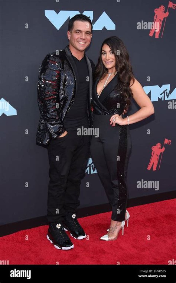 Deena Nicole Cortese and Christopher Buckner in a selfie in September 2018