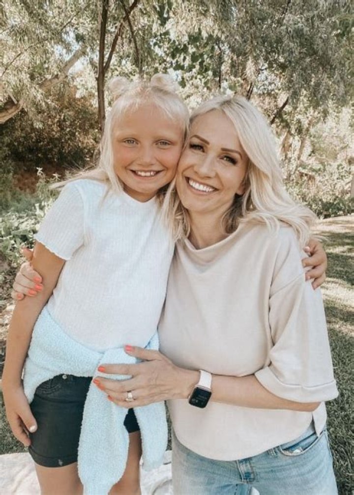 DeLayNee June Nelson and her mother Tiffany in a picture that was taken in June 2020
