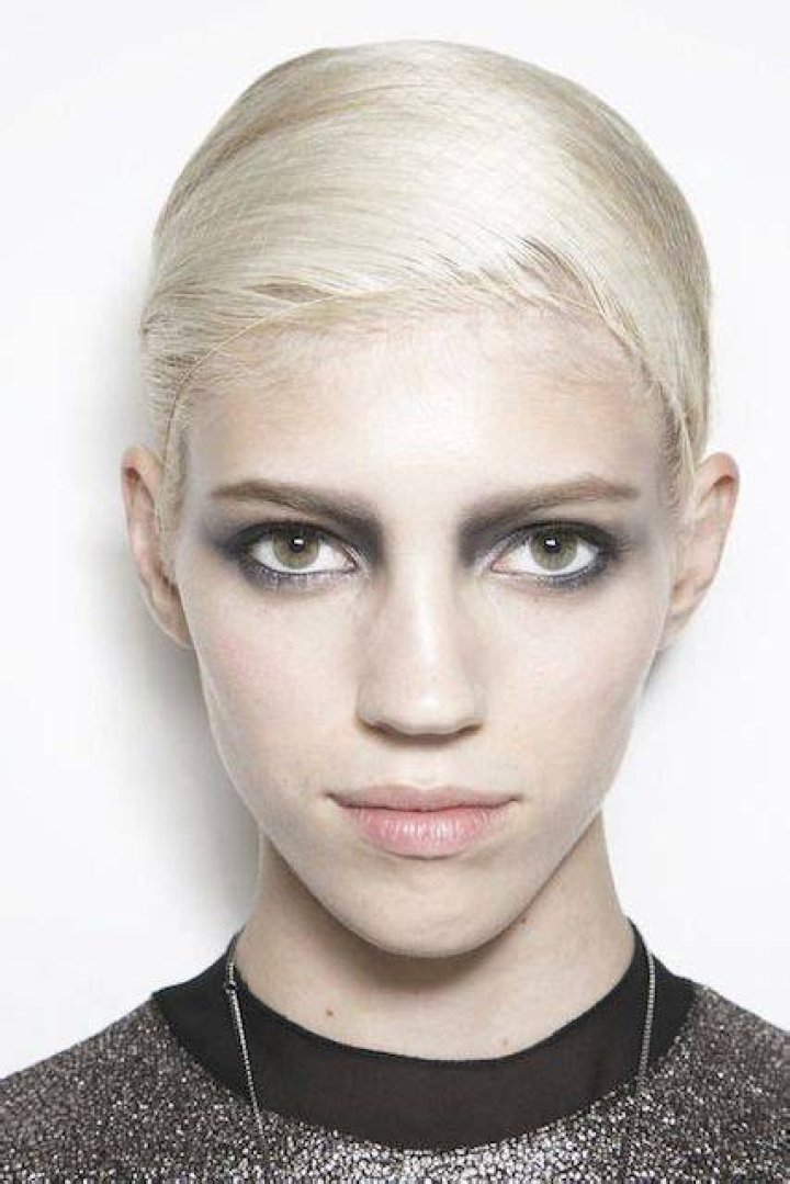 Devon Windsor face closeup