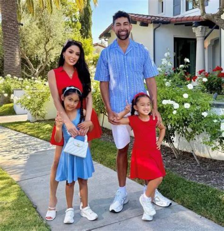 Dhar Mann with his family in November 2020 wishing everyone a happy Diwali