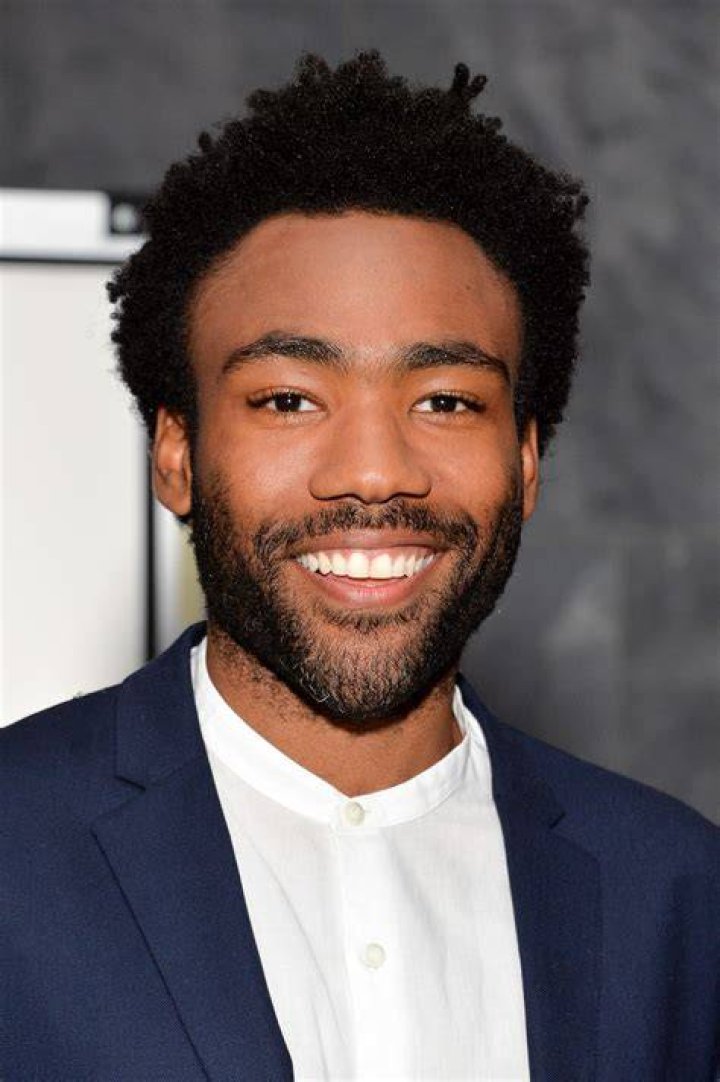 Donald Glover at the 2017 Golden Globe Awards