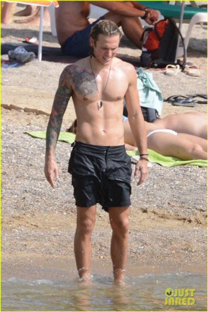 Dougie Poynter shirtless body