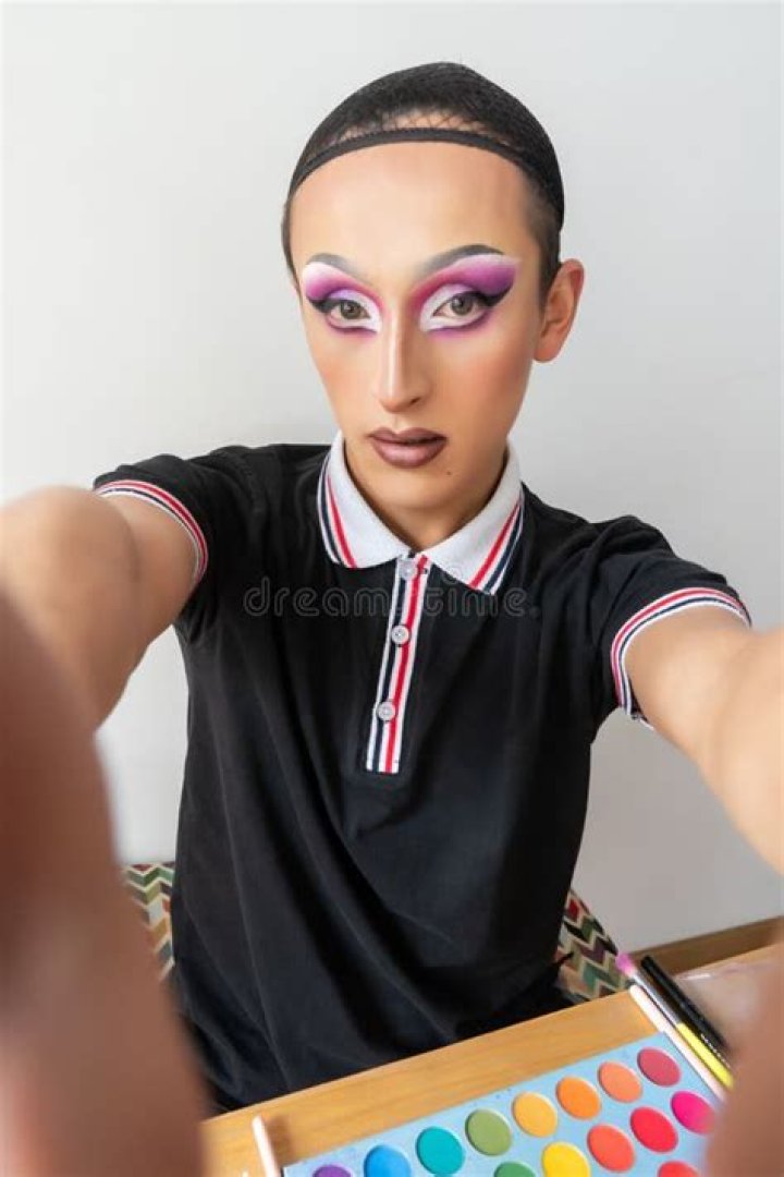 Drag-On in a selfie in December 2021
