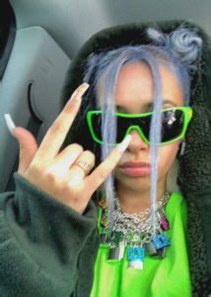 Dregoldi as seen while taking a gorgeous sun-kissed selfie in September 2019