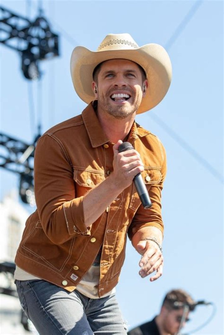 Dustin Lynch in December 2019 after discovering a new family tradition
