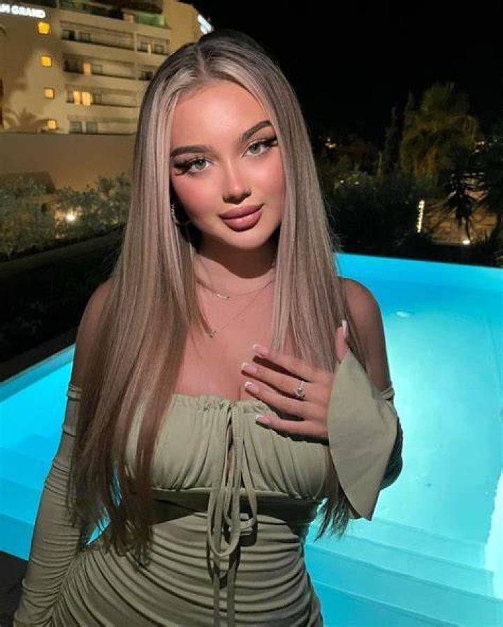Dzana Dzzyzzle in an Instagram selfie as seen in March 2020