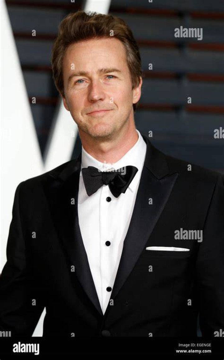 Edward Norton at 2015 Vanity Fair Oscar Party