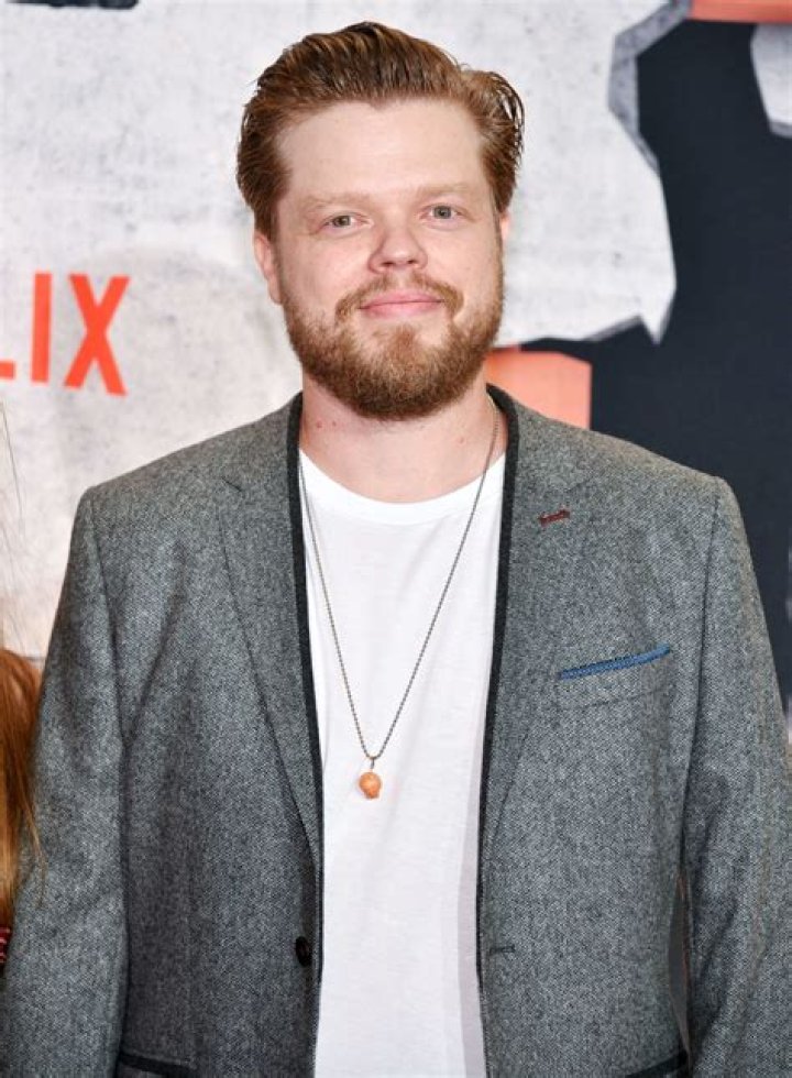 Elden Henson enjoying his wardrobe in June 2019