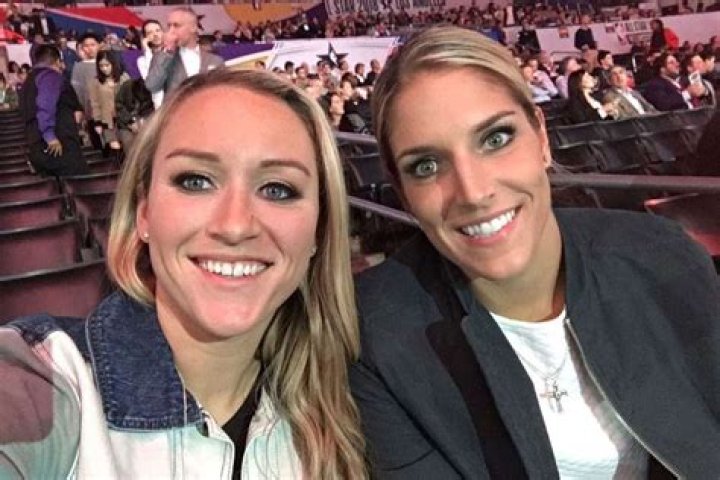 Elena Delle Donne and Amanda Clifton 