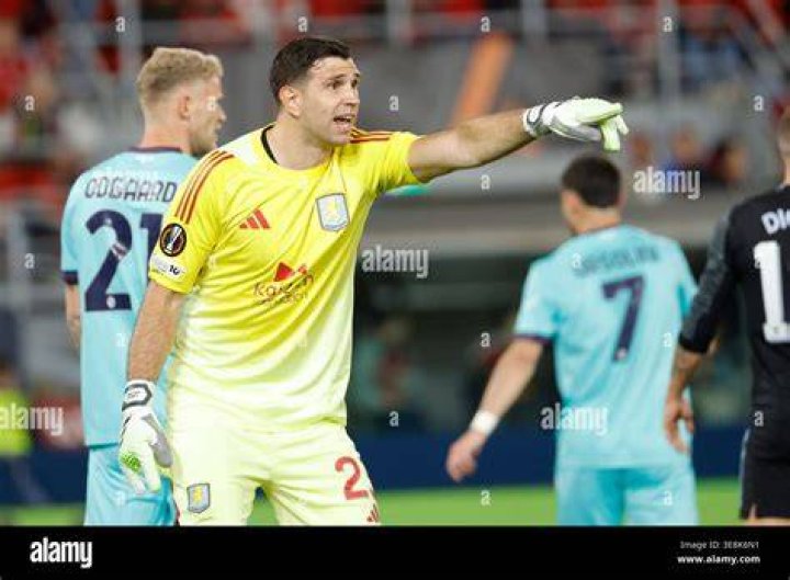 Emiliano Mart&iacute;nez as seen in an Instagram Post in September 2022