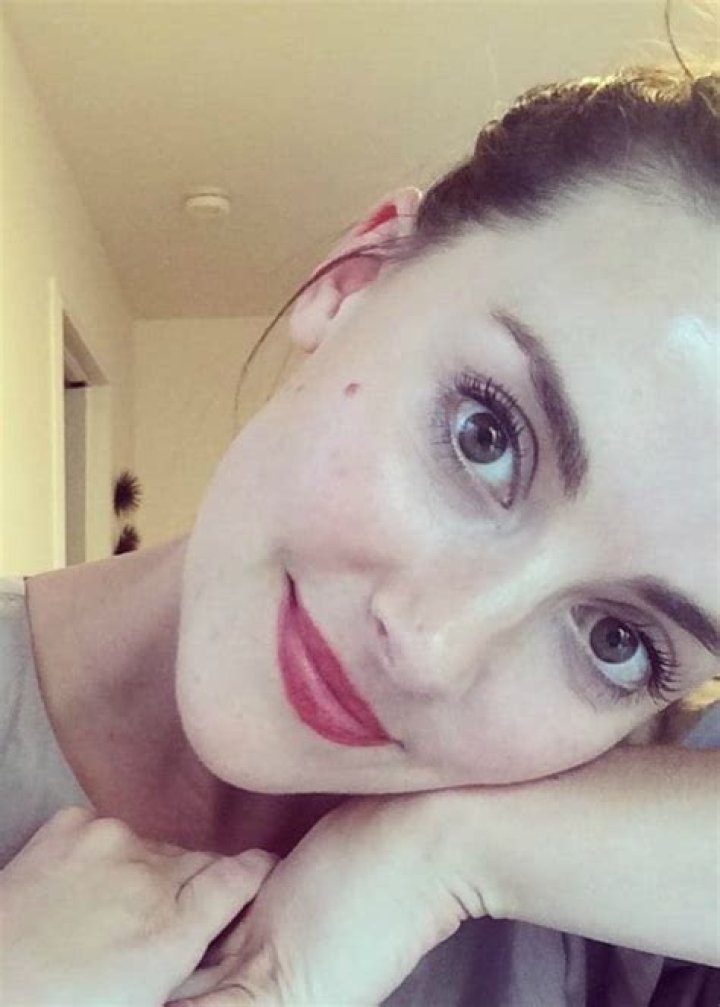 Emma Lahana promoting Kos&aring;s Cosmetics in an Instagram post in May 2017