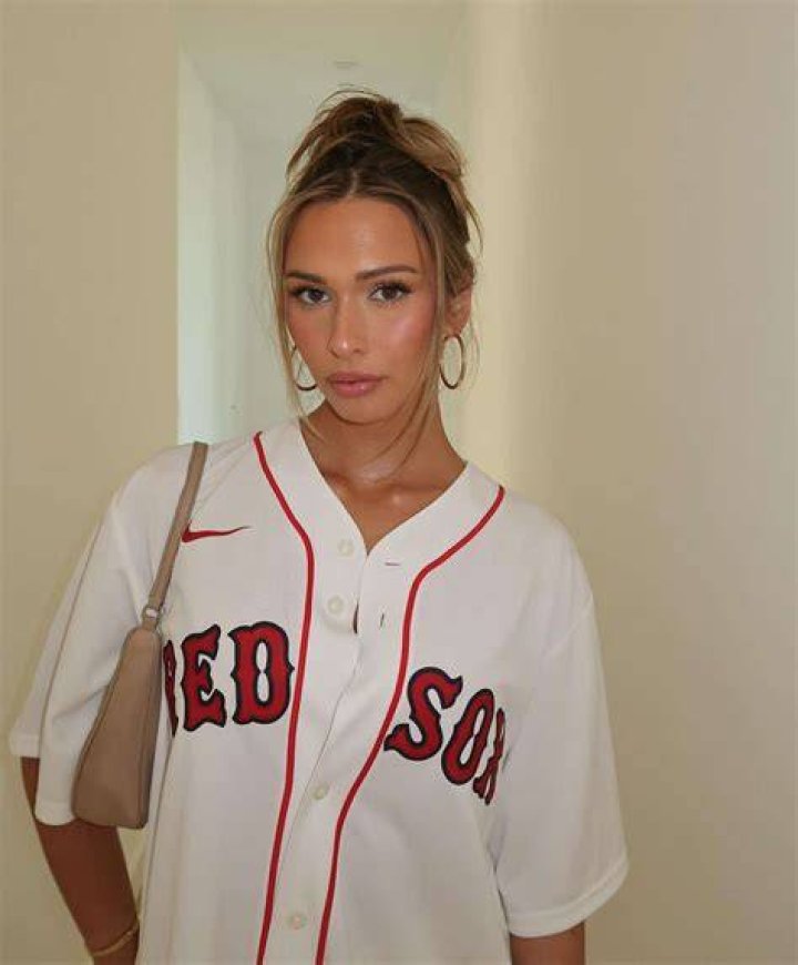 Emma MacDonald in an Instagram selfie as seen in June 2019