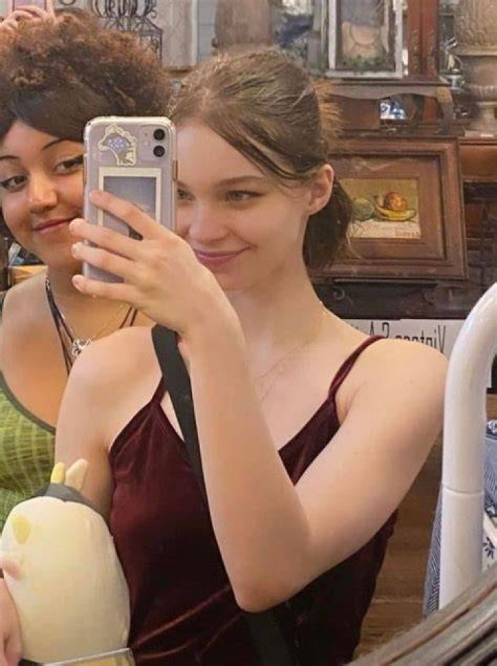Emma Taylor in a selfie in Prague, Czech Republic in October 2017