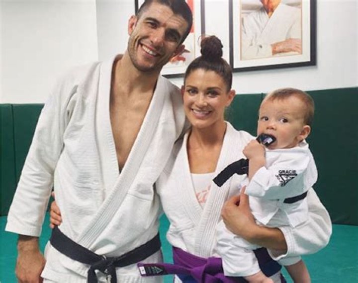 Rener-Gracie-Eve-Torres Eve Torres with Rener Gracie