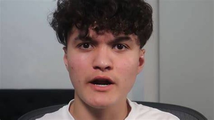 FaZe Jarvis as seen in a picture taken while sporting a bald look in May 2020