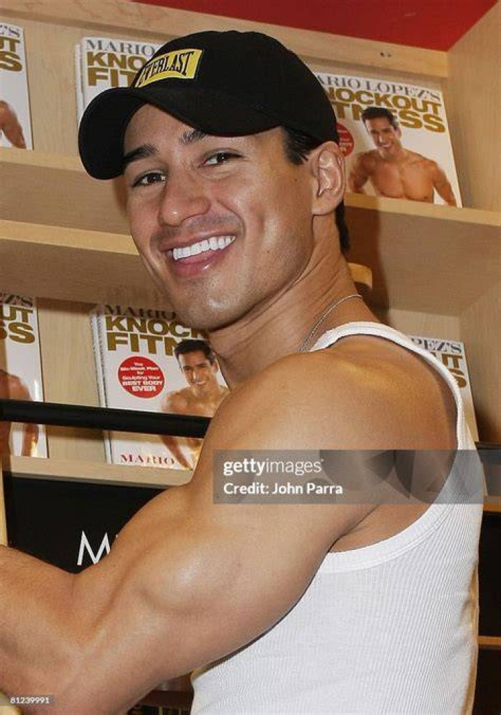Fitness icon - Mario Lopez