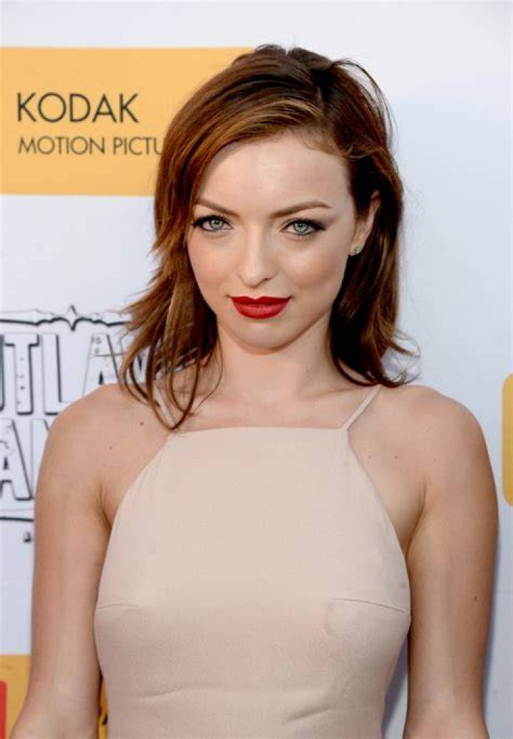 Francesca Eastwood in a mirror selfie in Bel Air, Los Angeles in June 2017