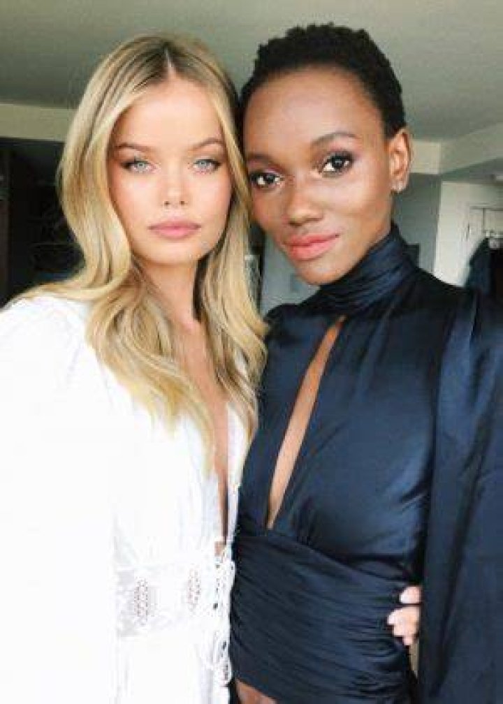 Frida Aasen (Right) with Amalie Aasen in July 2018