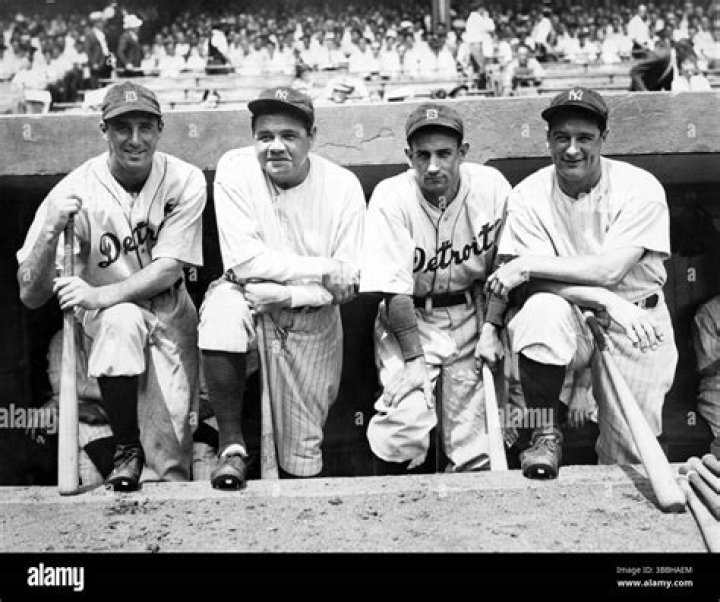 From Left to Right - Hank, Joe Jonas, Nick Jonas, Shay Mooney, Cody Bellinger, and Phil McIntyre enjoying a weekend in January 2020