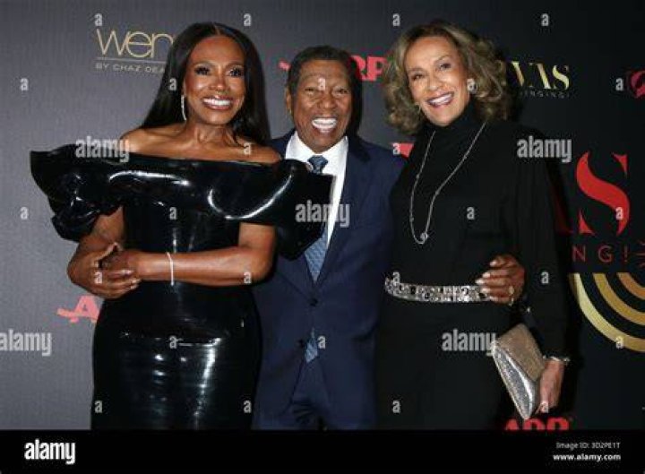 From Left to Right - Sheryl Lee Ralph, Mayor Michael Nutter, and Knight Foundation's Donna Frisby-Greenwood attending Philadelphia BME Leadership Awards 2012