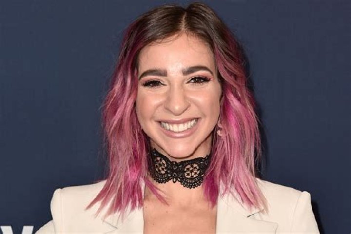 Gabbie Hanna in an Instagram selfie as seen in January 2018